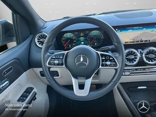 Mercedes-Benz B 250