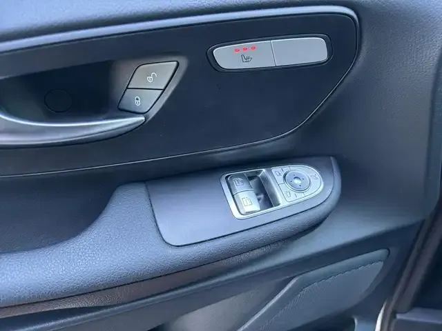 Mercedes-Benz EQV 300