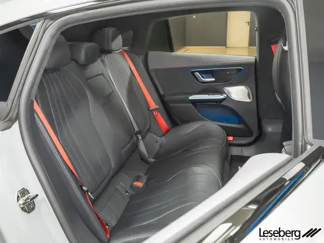 Mercedes-Benz EQE 350