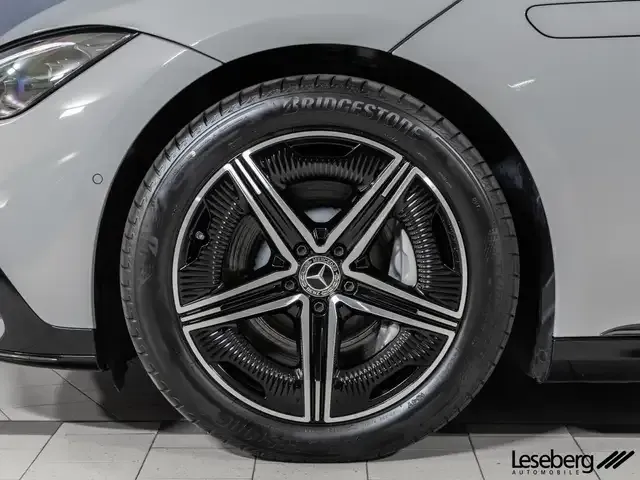 Mercedes-Benz EQE 350