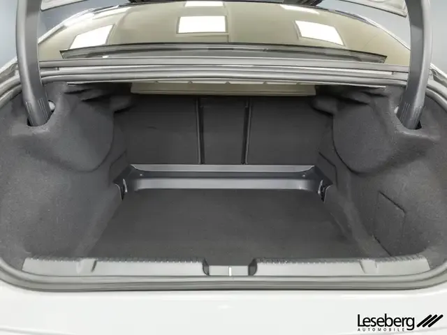 Mercedes-Benz EQE 350