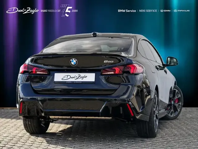 BMW 220