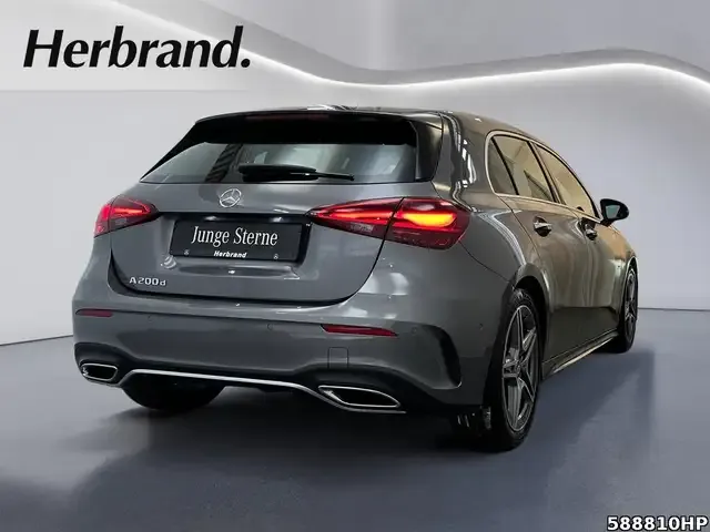 Mercedes-Benz A 200