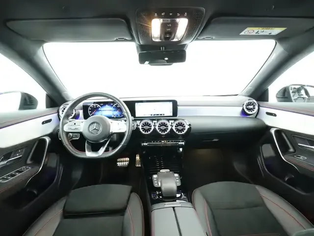 Mercedes-Benz CLA 220