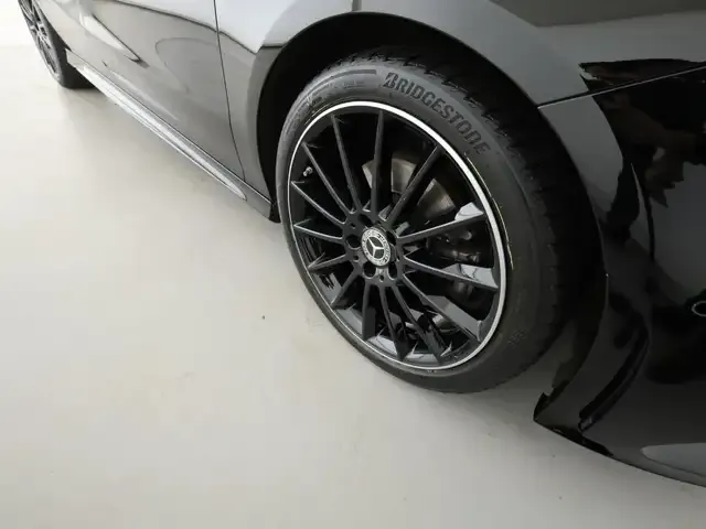 Mercedes-Benz CLA 220