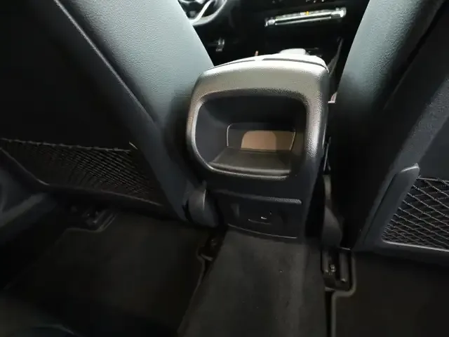 Mercedes-Benz CLA 220