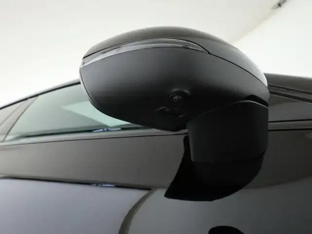 Mercedes-Benz CLA 220