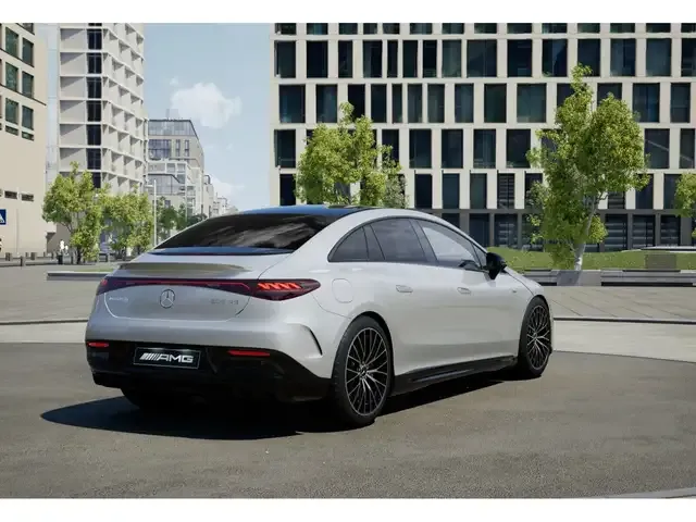 Mercedes-Benz EQE 43