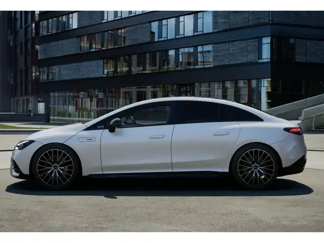 Mercedes-Benz EQE 43