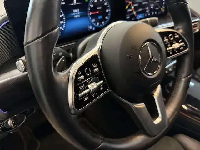 Mercedes-Benz EQC 400