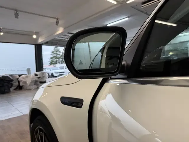 Mercedes-Benz EQC 400