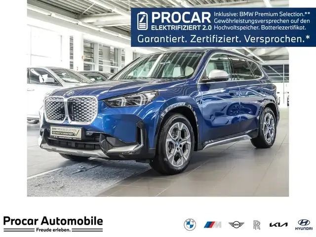 BMW iX1
