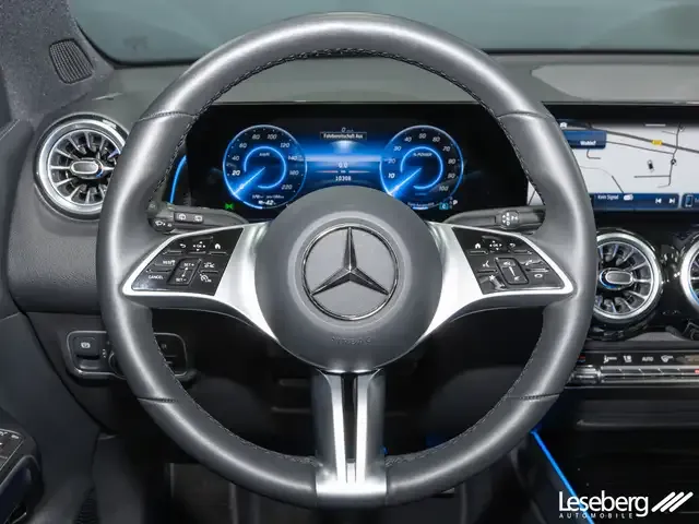 Mercedes-Benz EQB 350