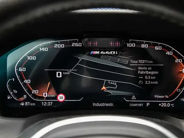 BMW 440