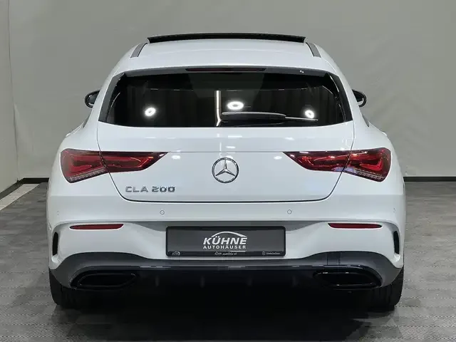 Mercedes-Benz CLA 200