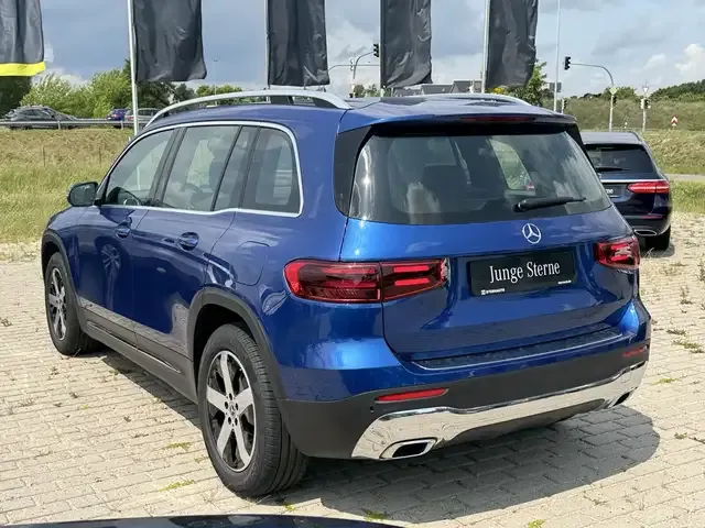 Mercedes-Benz GLB 200