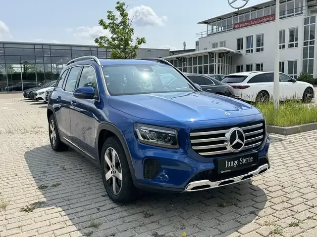 Mercedes-Benz GLB 200