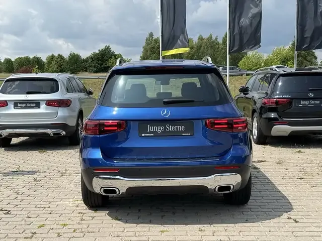 Mercedes-Benz GLB 200