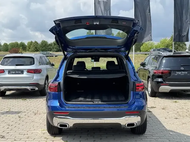Mercedes-Benz GLB 200