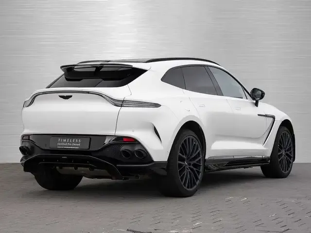 Aston Martin DBX