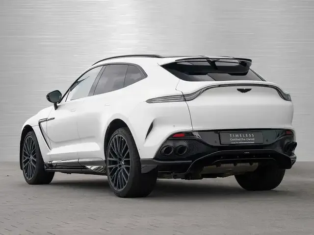 Aston Martin DBX