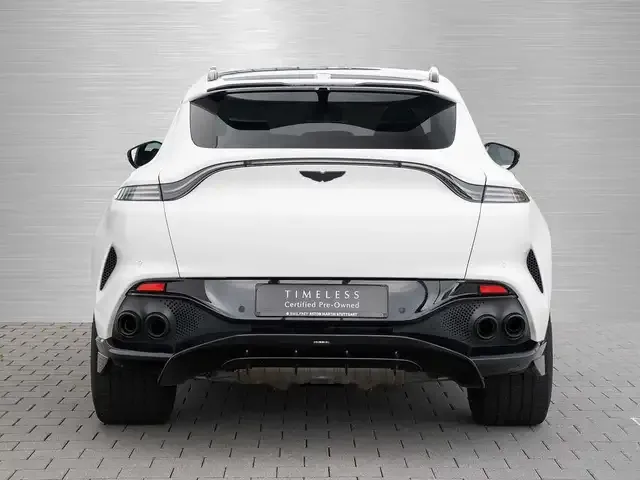 Aston Martin DBX
