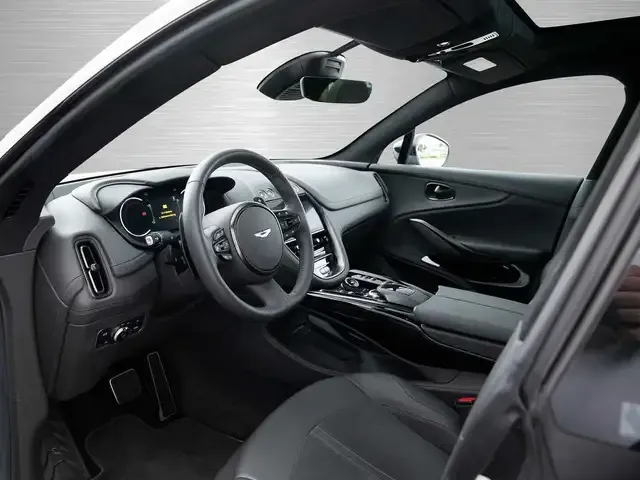 Aston Martin DBX