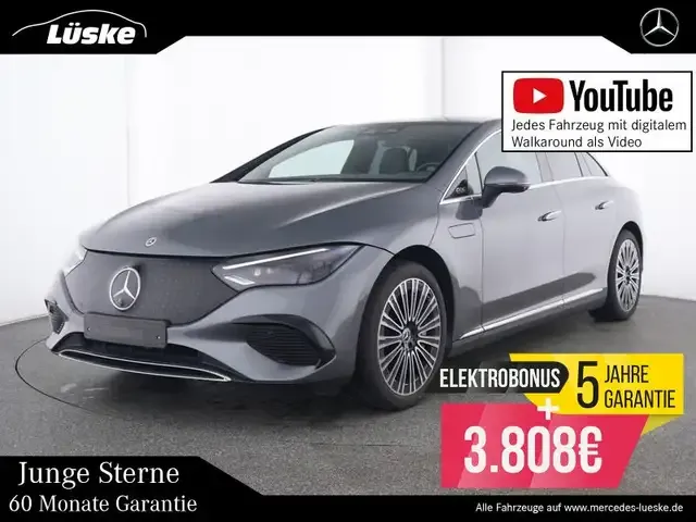 Mercedes-Benz EQE 300
