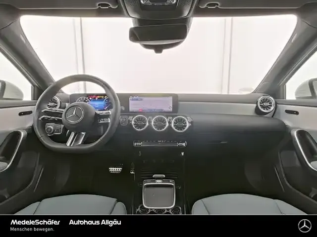Mercedes-Benz A 220