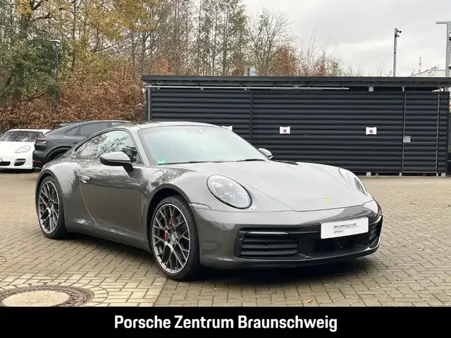 Porsche 992
