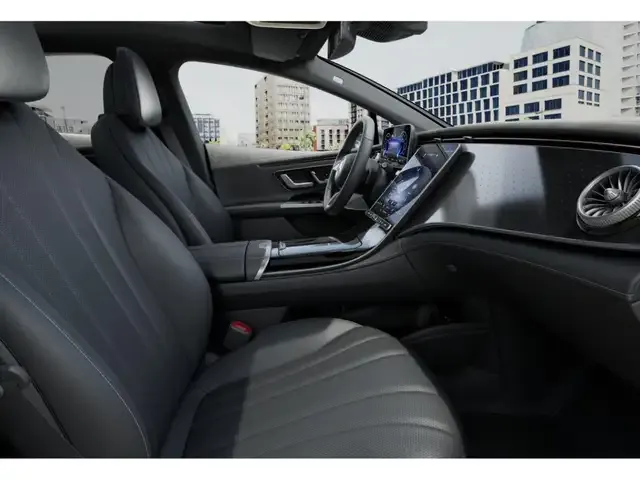 Mercedes-Benz EQE 300