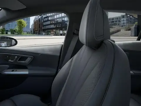 Mercedes-Benz EQE 300