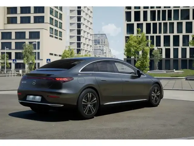Mercedes-Benz EQE 300
