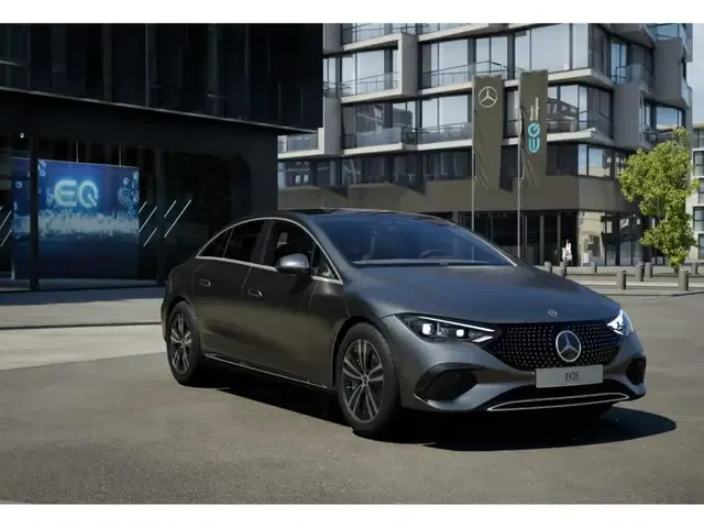 Mercedes-Benz EQE 300