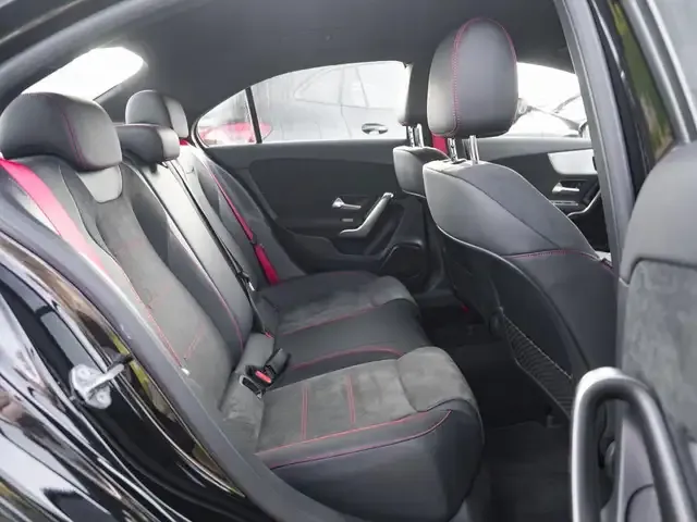 Mercedes-Benz A 35 AMG