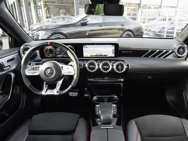 Mercedes-Benz A 35 AMG