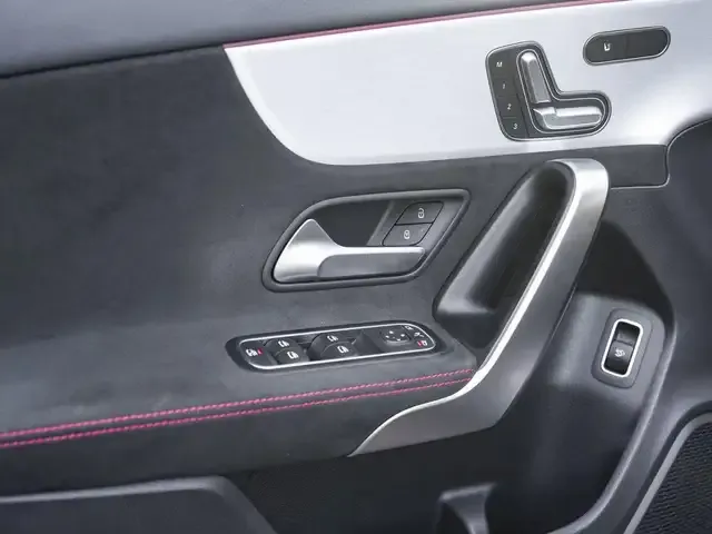 Mercedes-Benz A 35 AMG