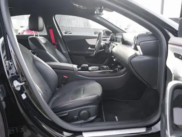 Mercedes-Benz A 35 AMG