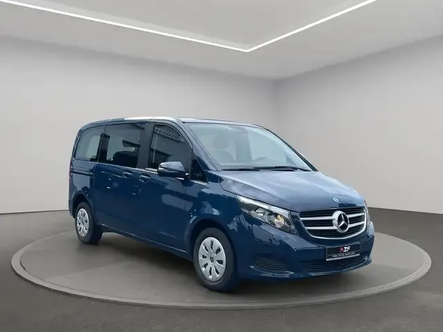 Mercedes-Benz V 200