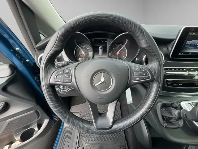 Mercedes-Benz V 200