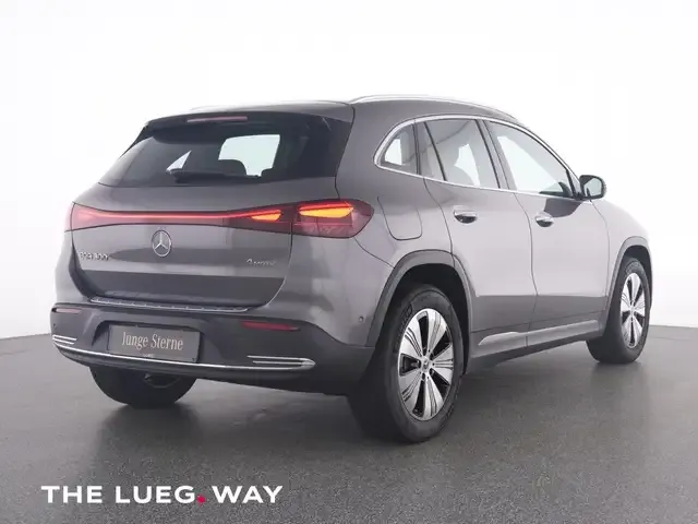 Mercedes-Benz EQA 300