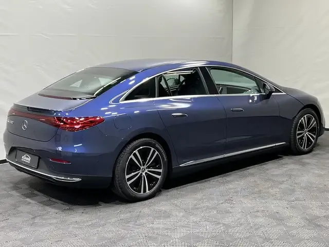 Mercedes-Benz EQE 300