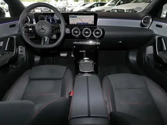 Mercedes-Benz CLA 200