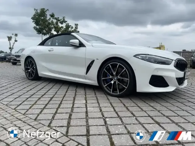 BMW 840