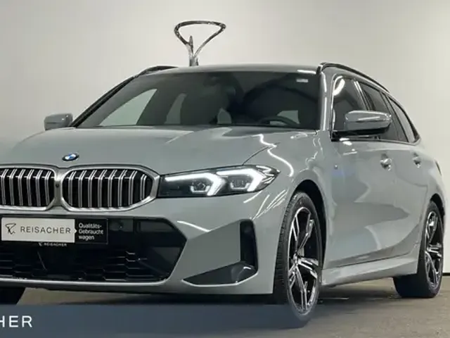 BMW 330