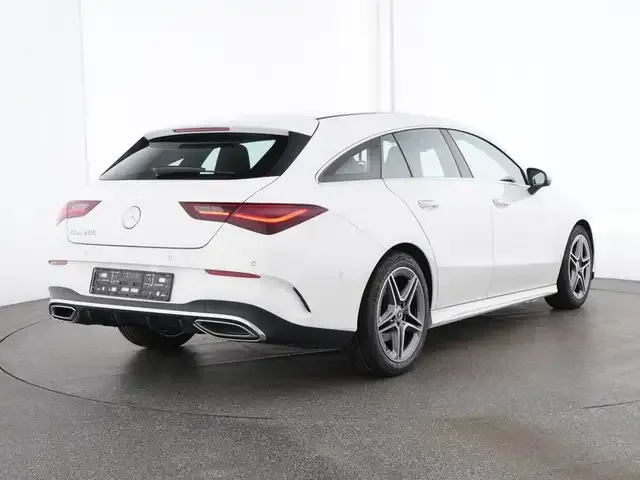 Mercedes-Benz CLA 200