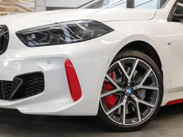 BMW 128