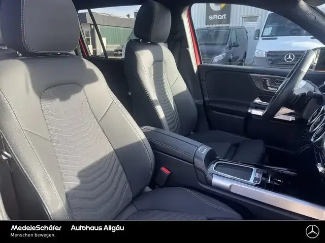 Mercedes-Benz GLB 250