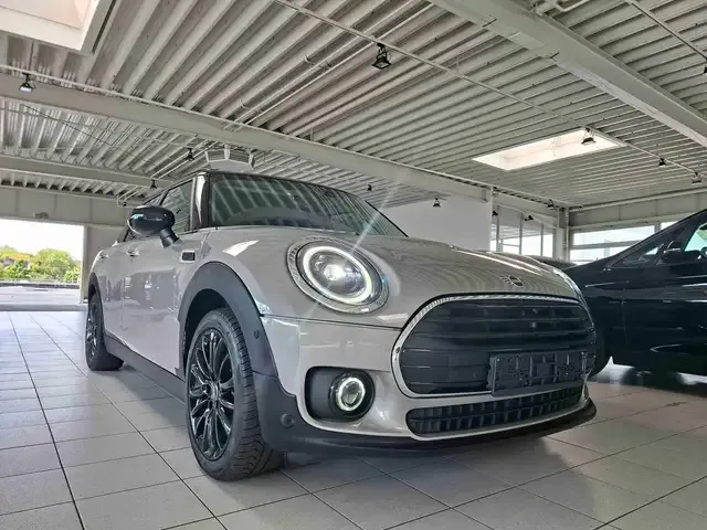 MINI Cooper Clubman