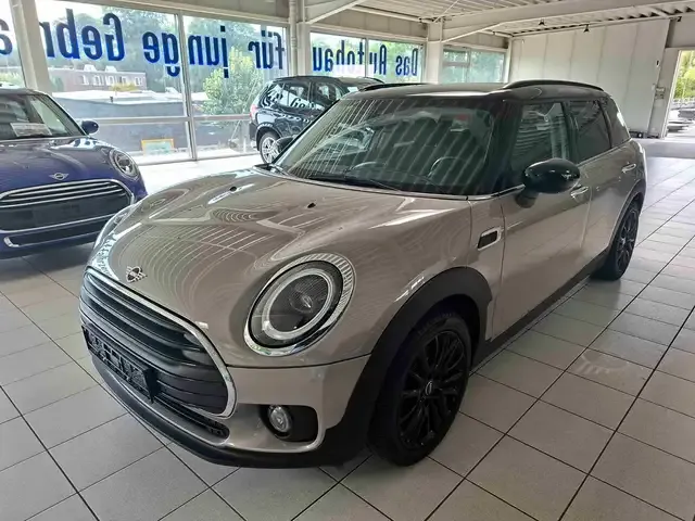 MINI Cooper Clubman